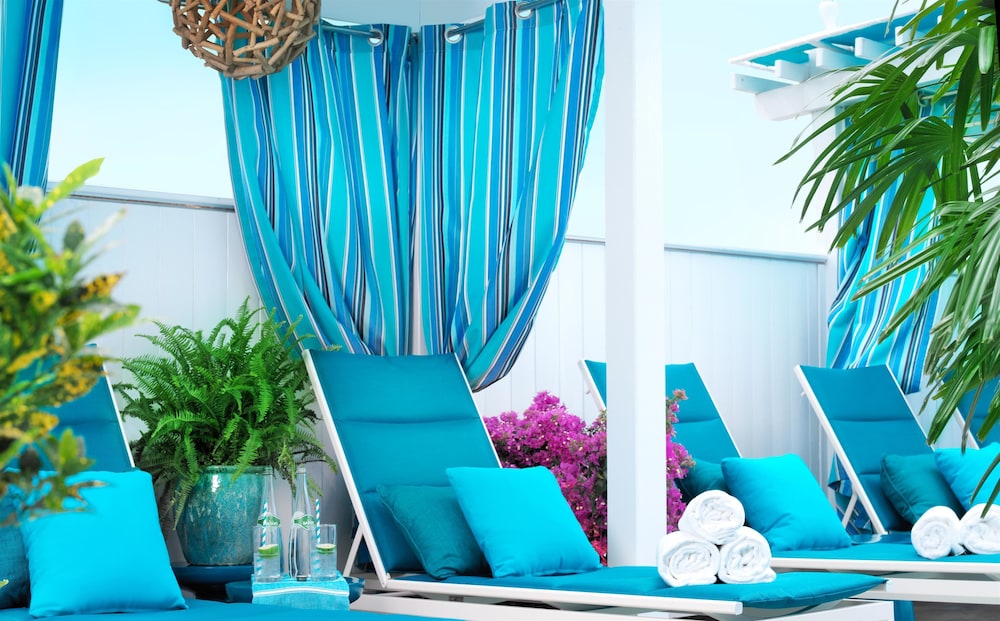 Ocean Key Resort and Spa 10/76
