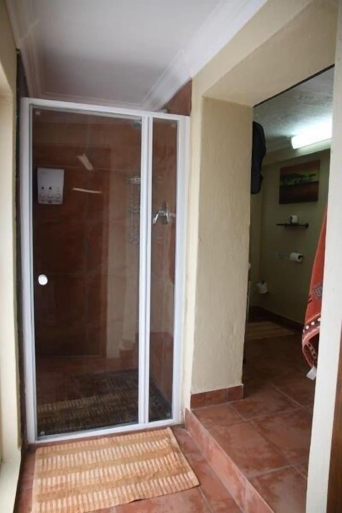 Glenda S Guest Suites 26/50