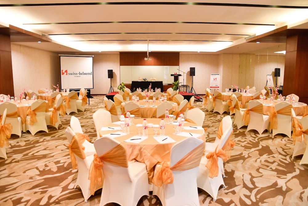 SWISS-BELHOTEL JAMBI 56/60