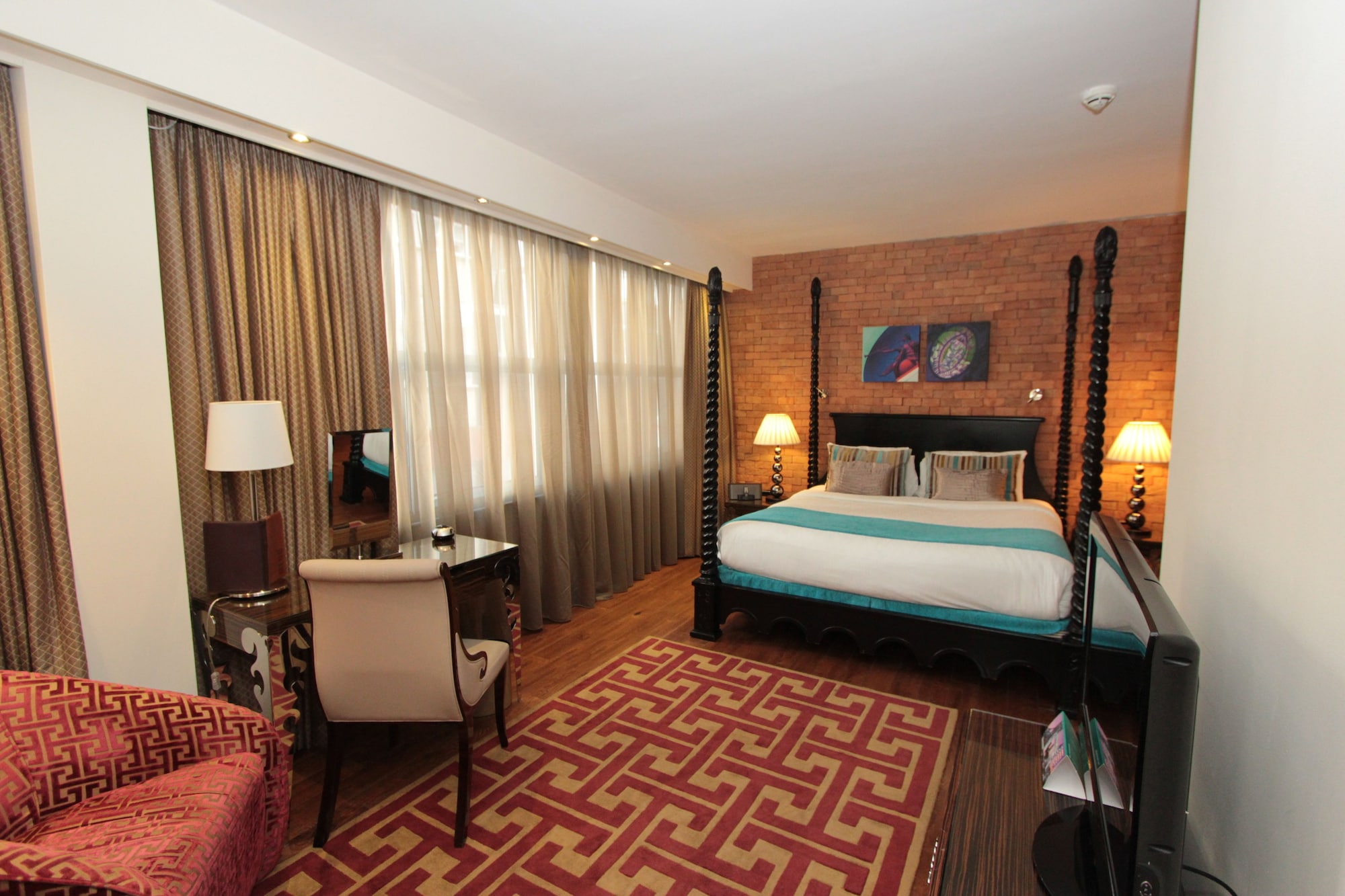 PREMIUM, KING BED