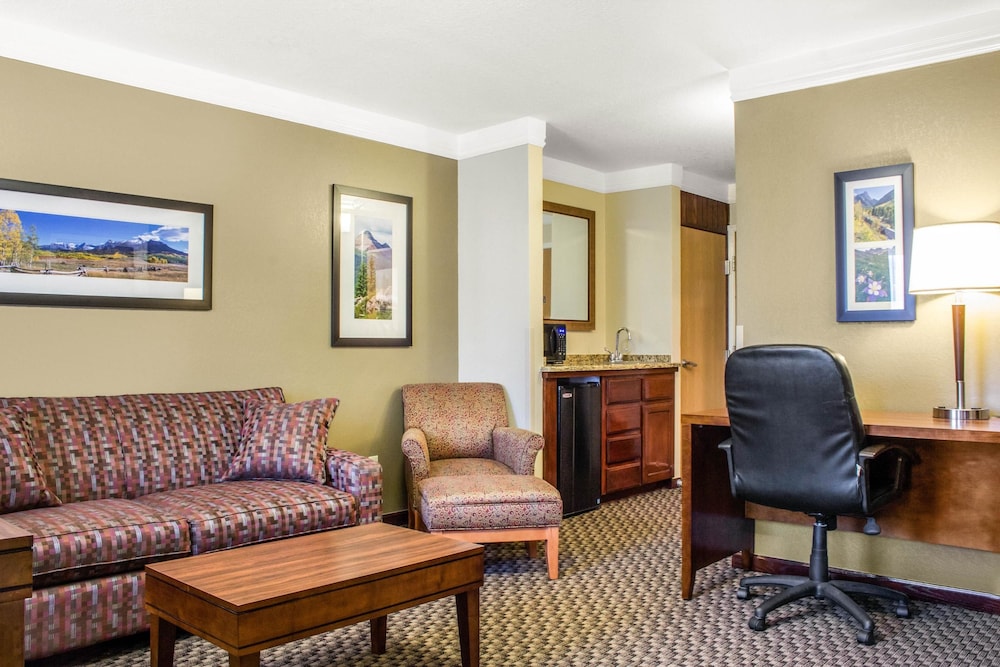 Comfort Inn & Suites Durango, CO 36/53