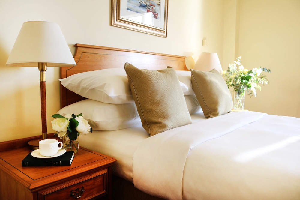 Galway Bay Hotel 8/36