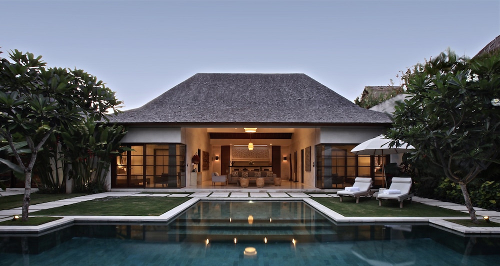 Nyaman Villas 6/34