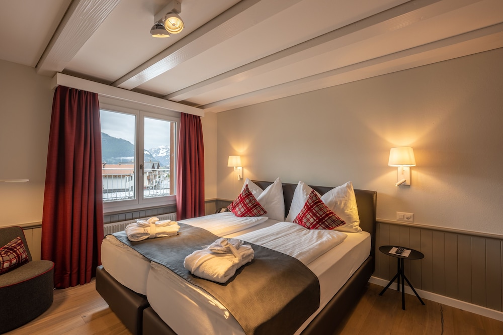Suite, 4 Beds, Eiger View