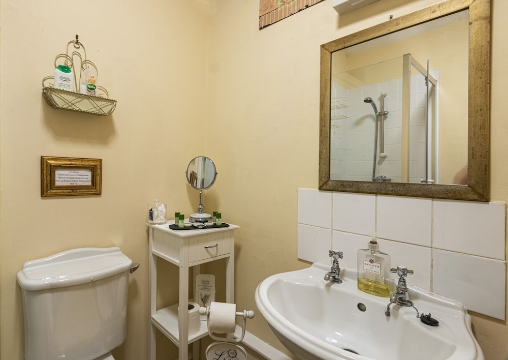 Garth Dderwen Victorian Guest House 39/48