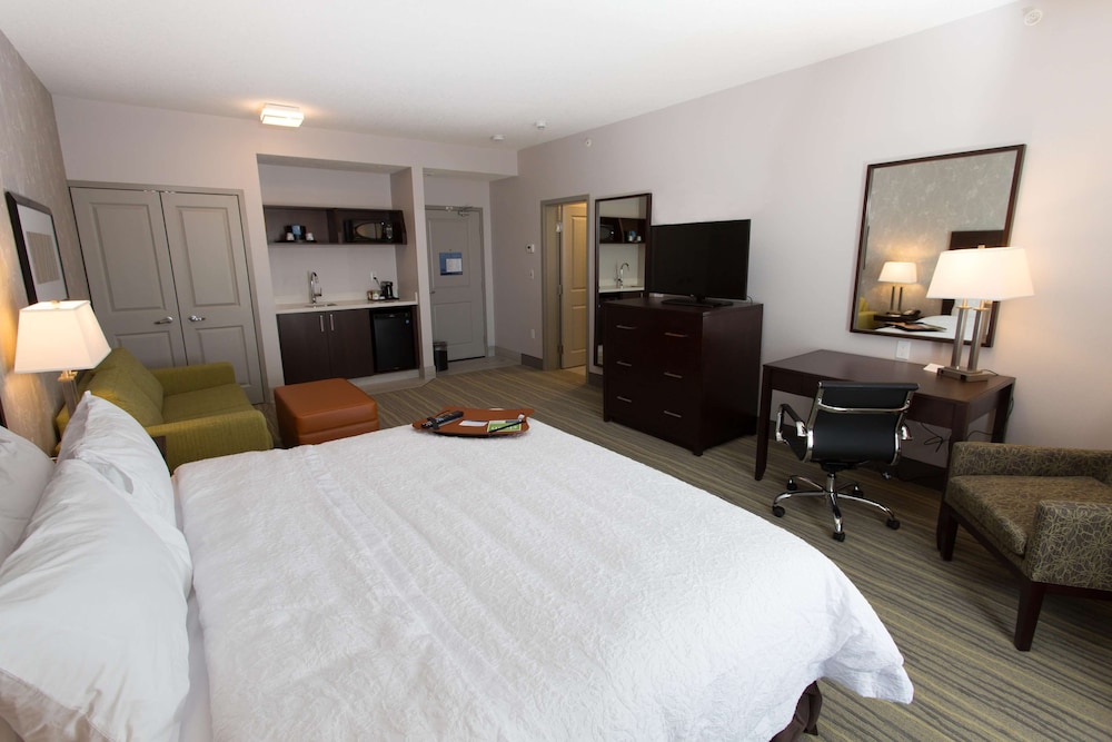 Hampton Inn By Hilton Lloydminster 12/49