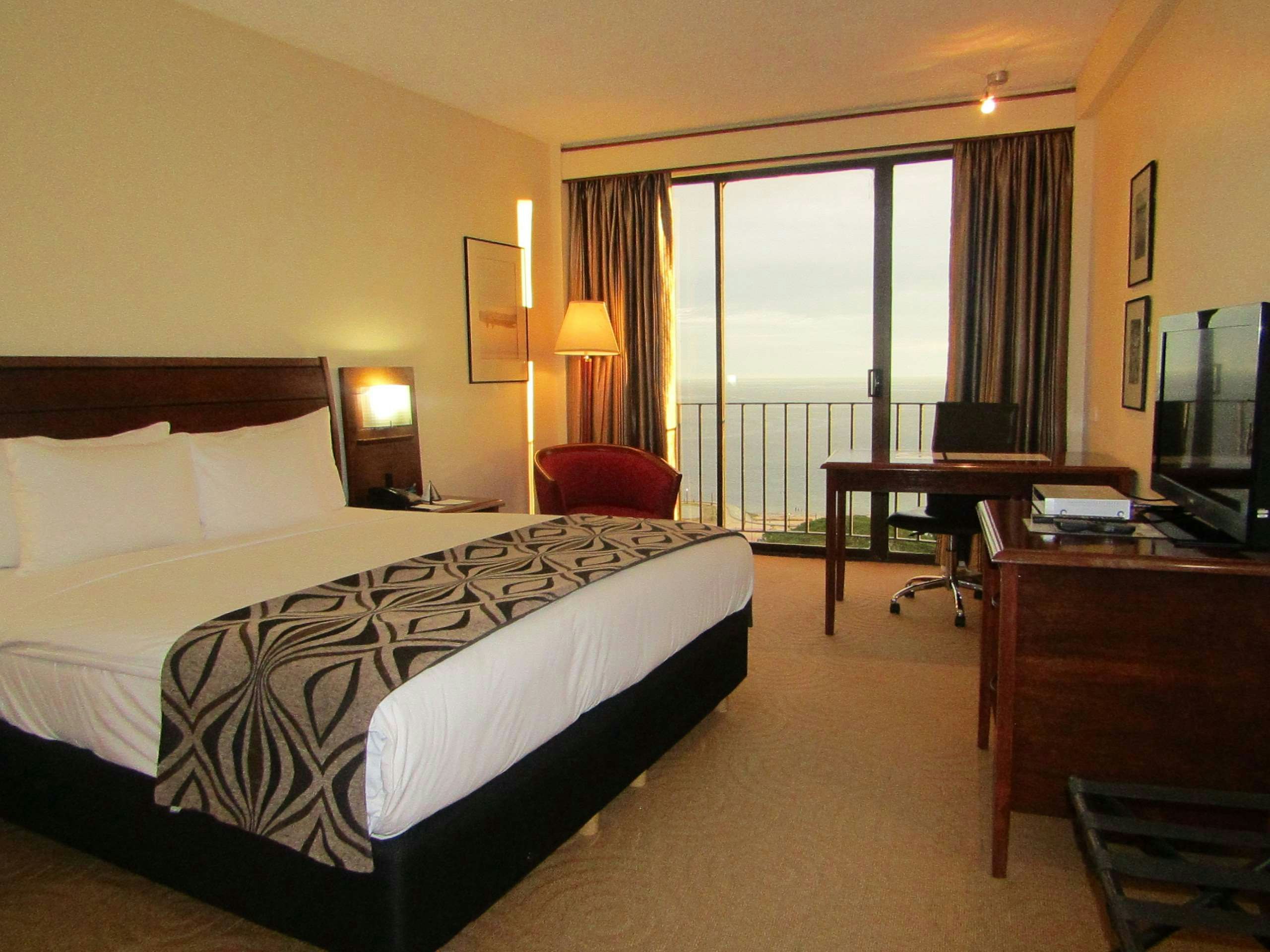 Crown Hotel Port Moresby 15/63