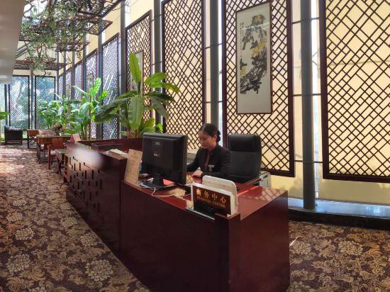Yuntianlou Milan International Hotel 11/31