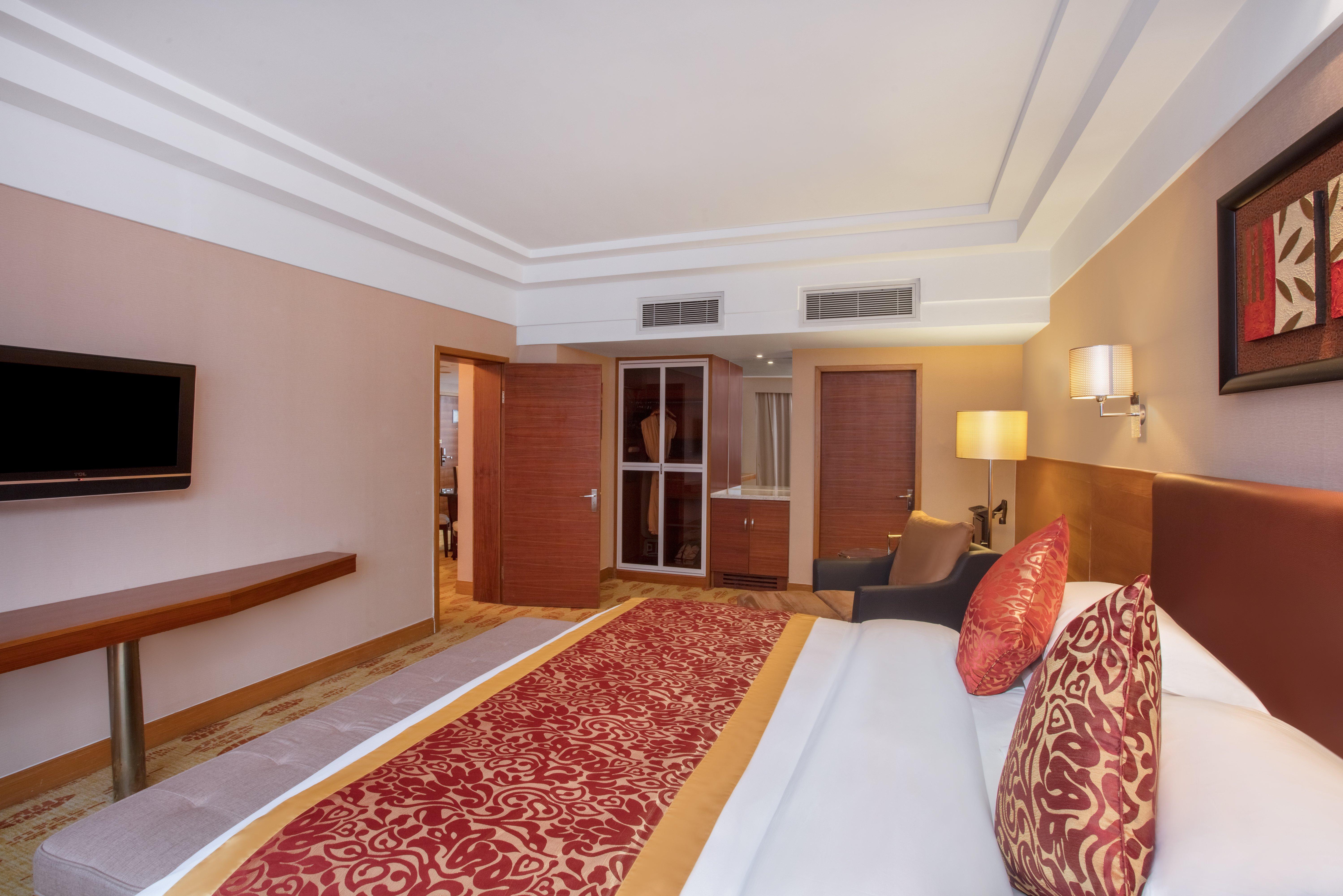 Suite, Double Bed