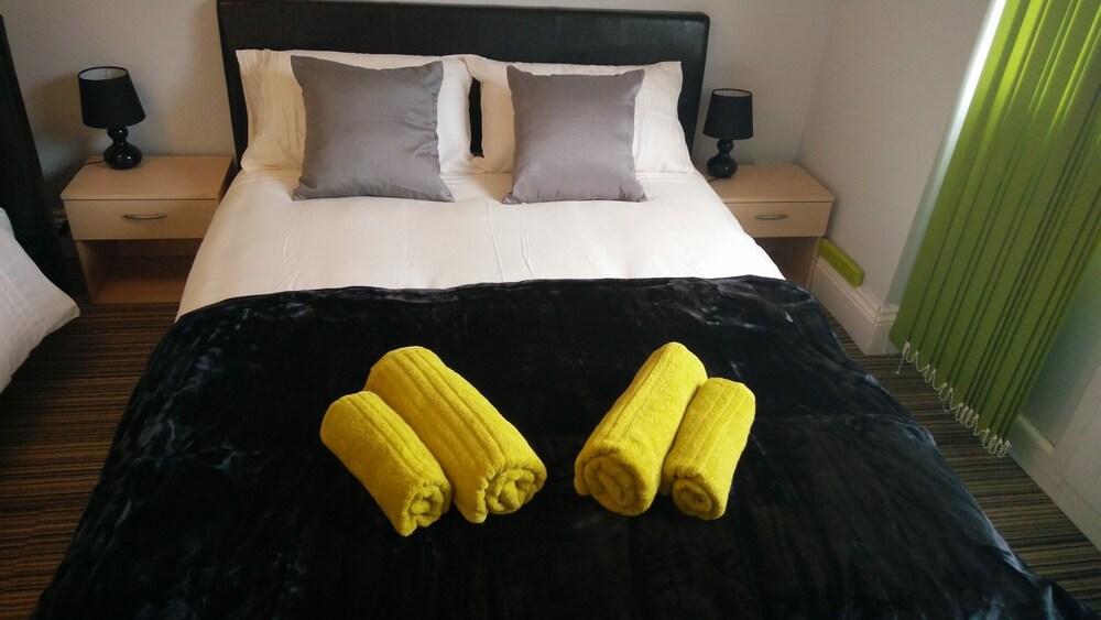 Old Trafford Guest House 22/35