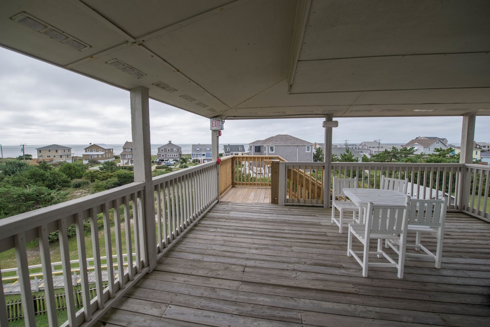 Atlantic Beach Resort, A Ramada 14/68