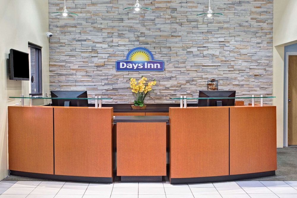 Days Inn By Wyndham Ladson Summerville Charleston 13/48