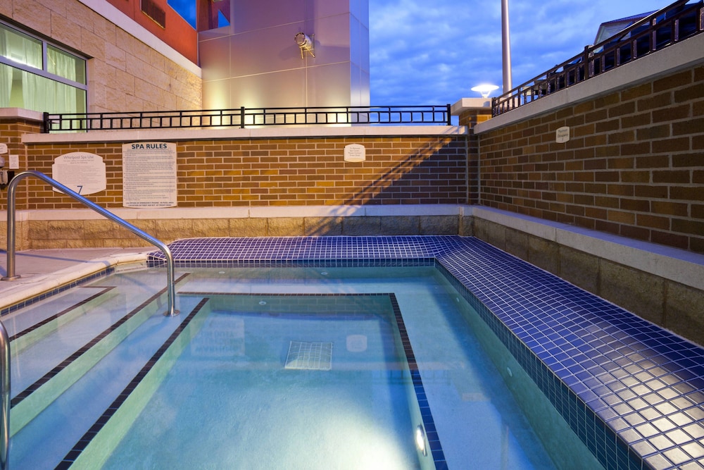 Courtyard by Marriott Minneapolis Maple Grove/Arbor Lakes 29/70