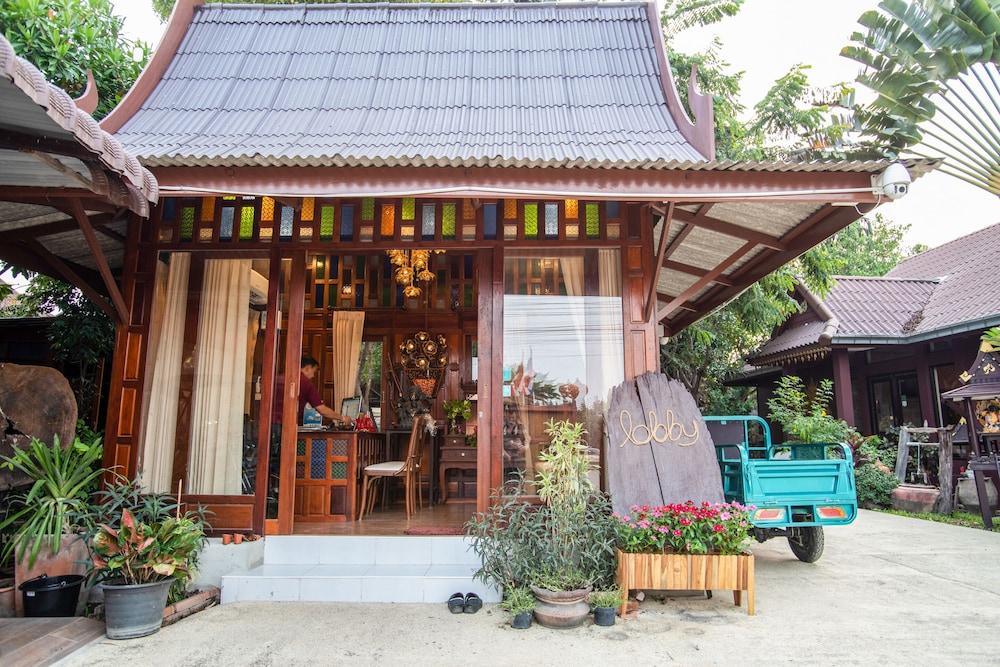 Pludhaya Resort and Spa 10/76