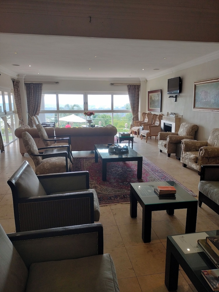 131 on Herbert Baker Boutique Hotel 40/50