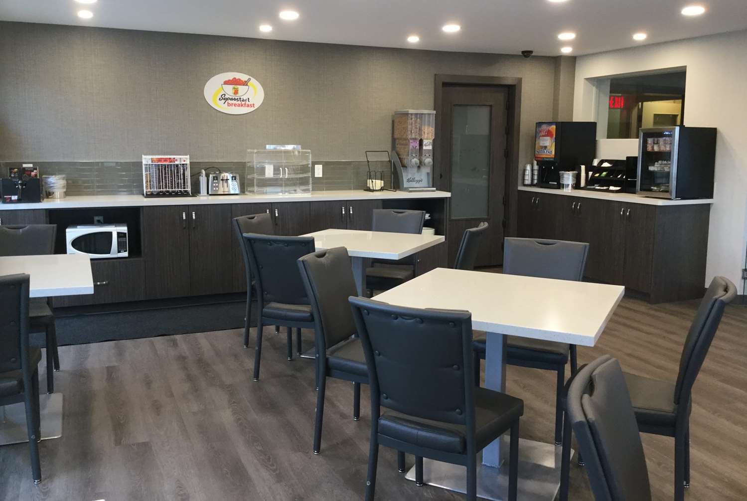 Super 8 By Wyndham Lethbridge 23/33
