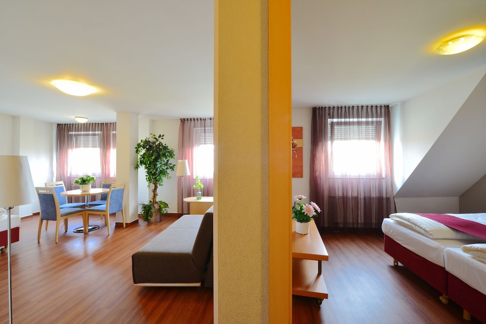 Hotel Am Spichernplatz 24/73
