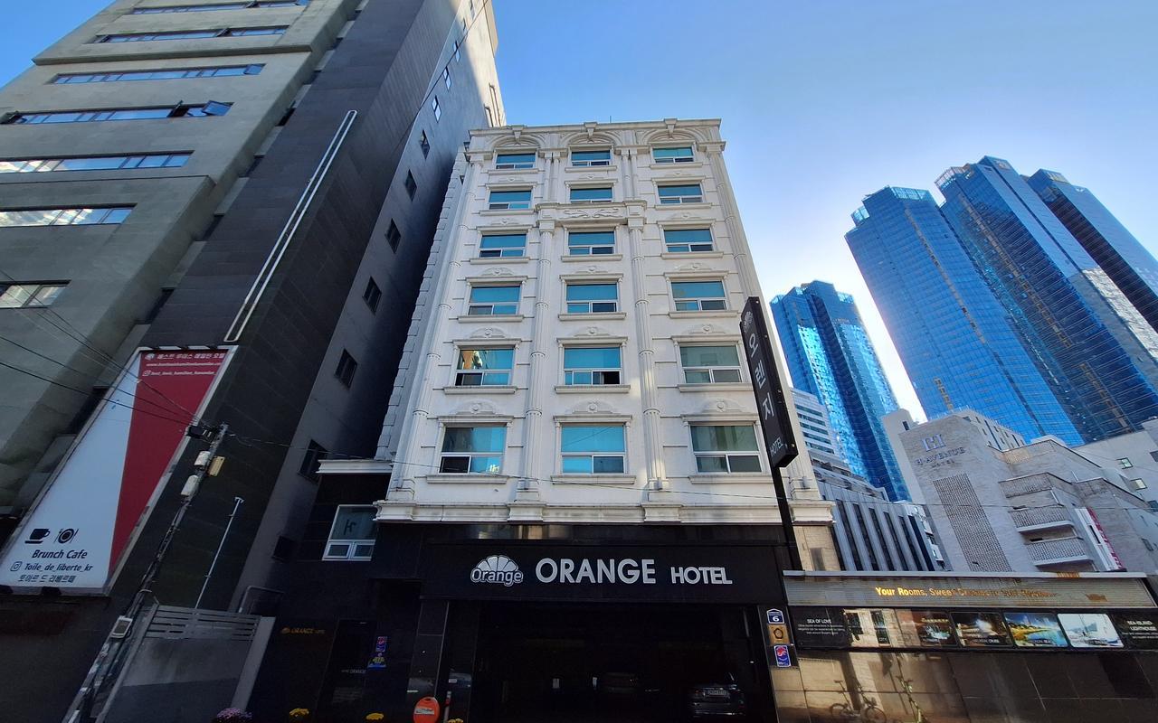 Hotel Orange 1/75