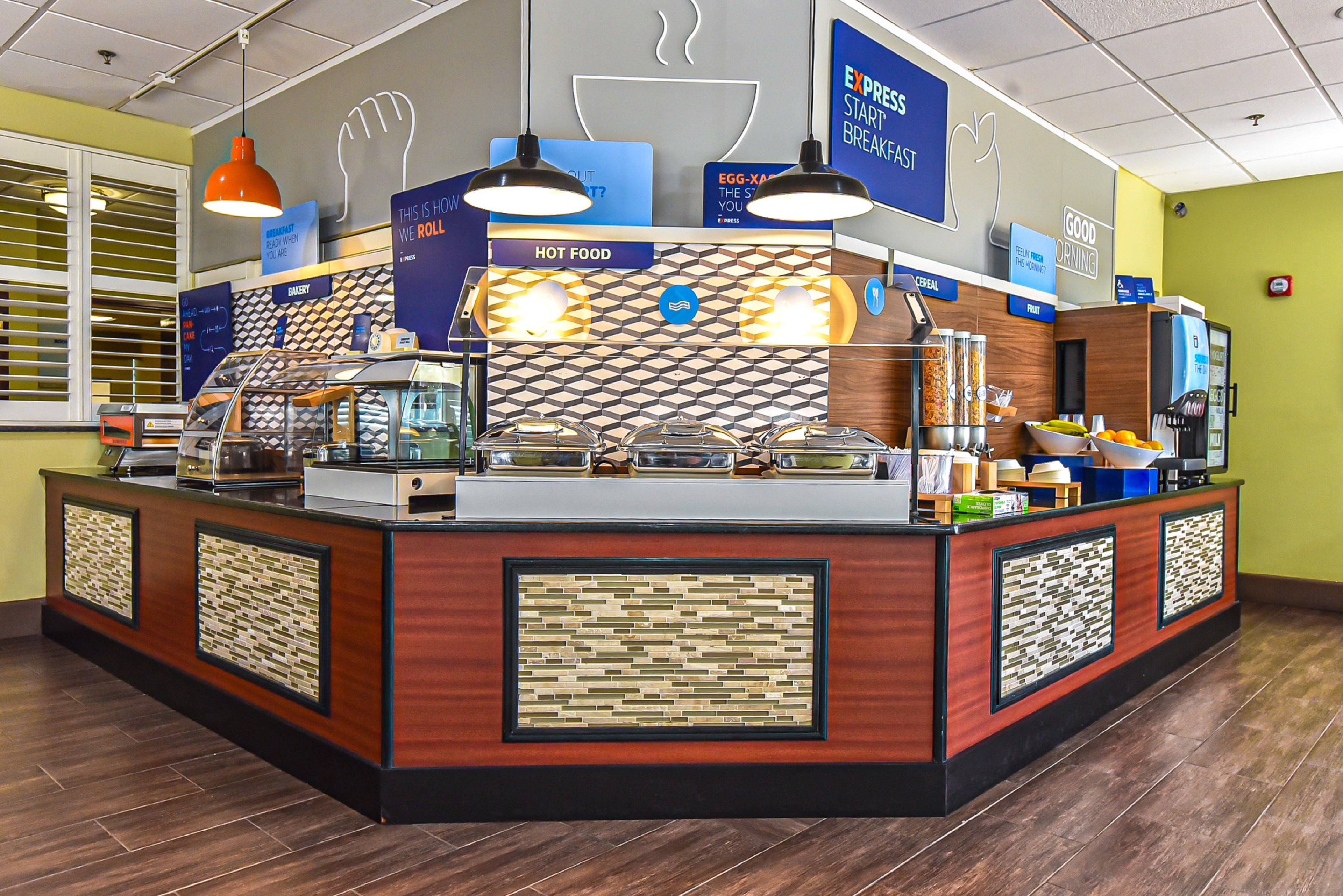 Holiday Inn Express and Suites Cocoa 8/50