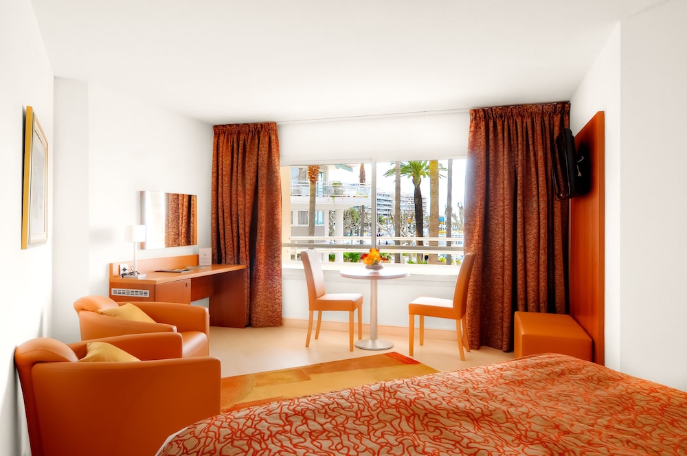 Mercure St Raphael Centre Plage 26/49
