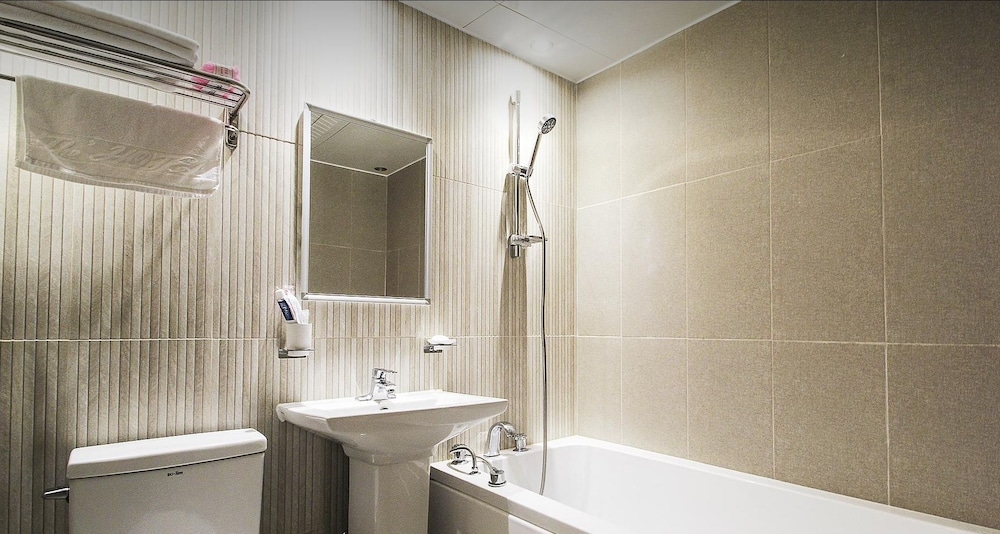 The Hotel Changwon 11/13