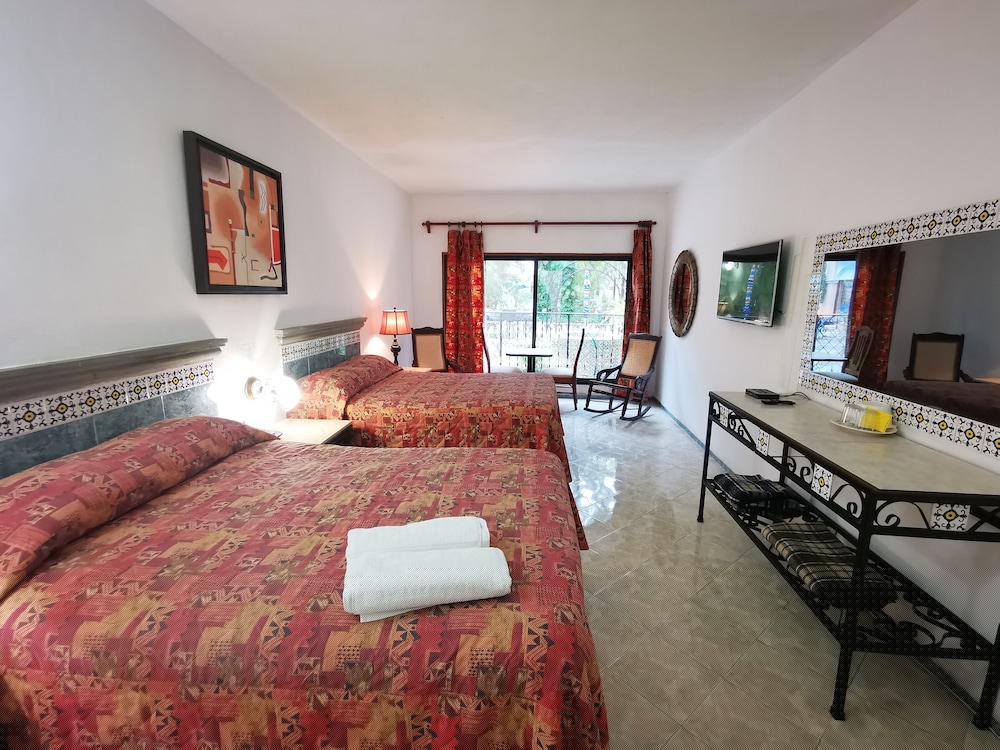 Doralba Inn Merida Ex Dolores Alba Merida 40/67