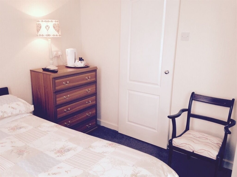 Hazelgrove Guest House 13/25