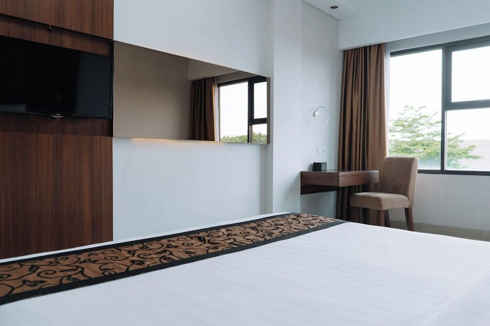 Anugrah Hotel 19/72