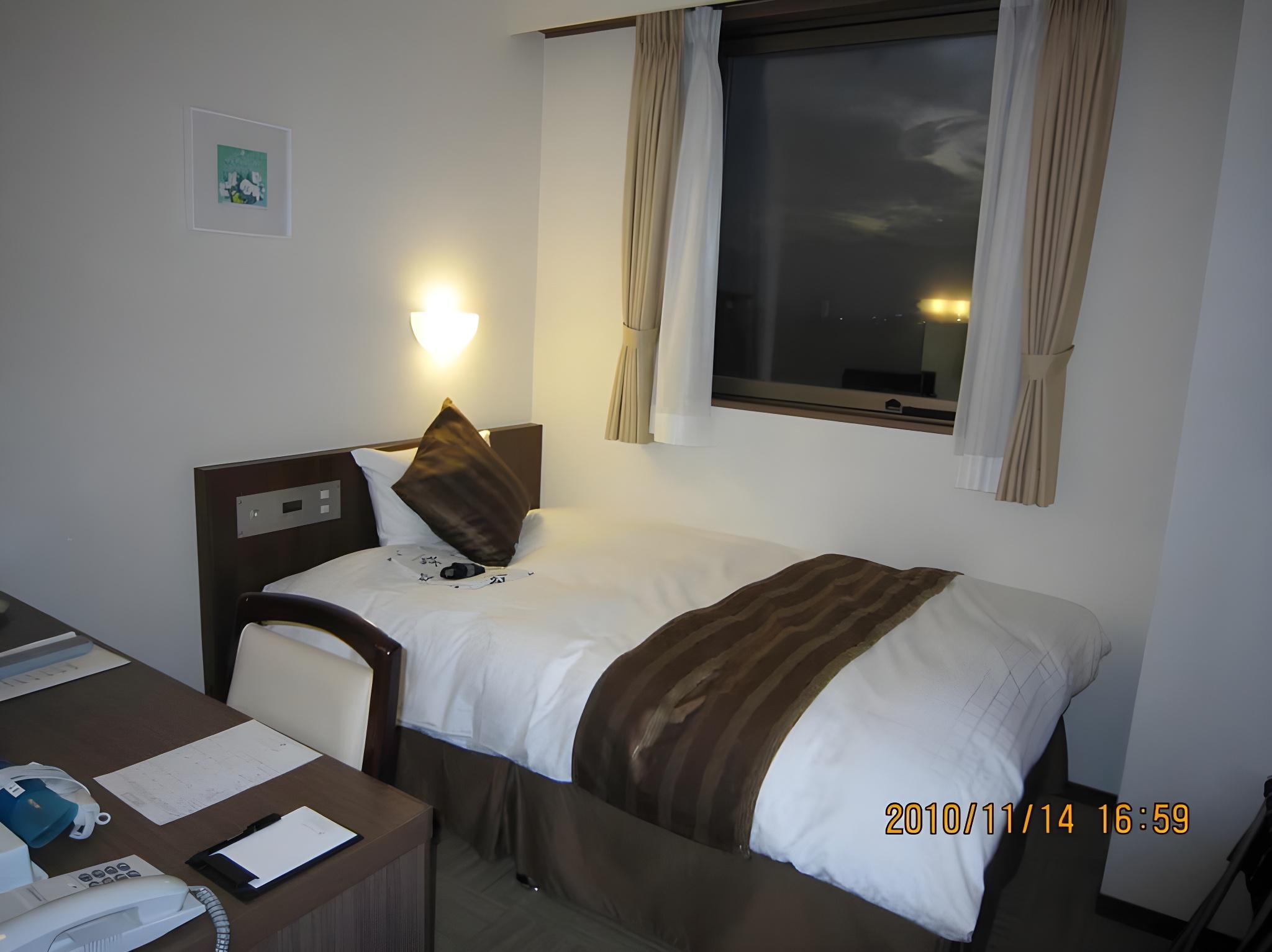 Semi Room, Standard, Single, Semi Double Bed