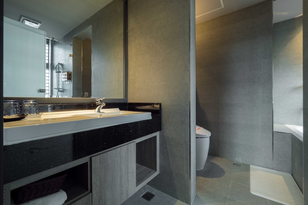 Watermark Hotel Kaohsiung Main Station 72/72