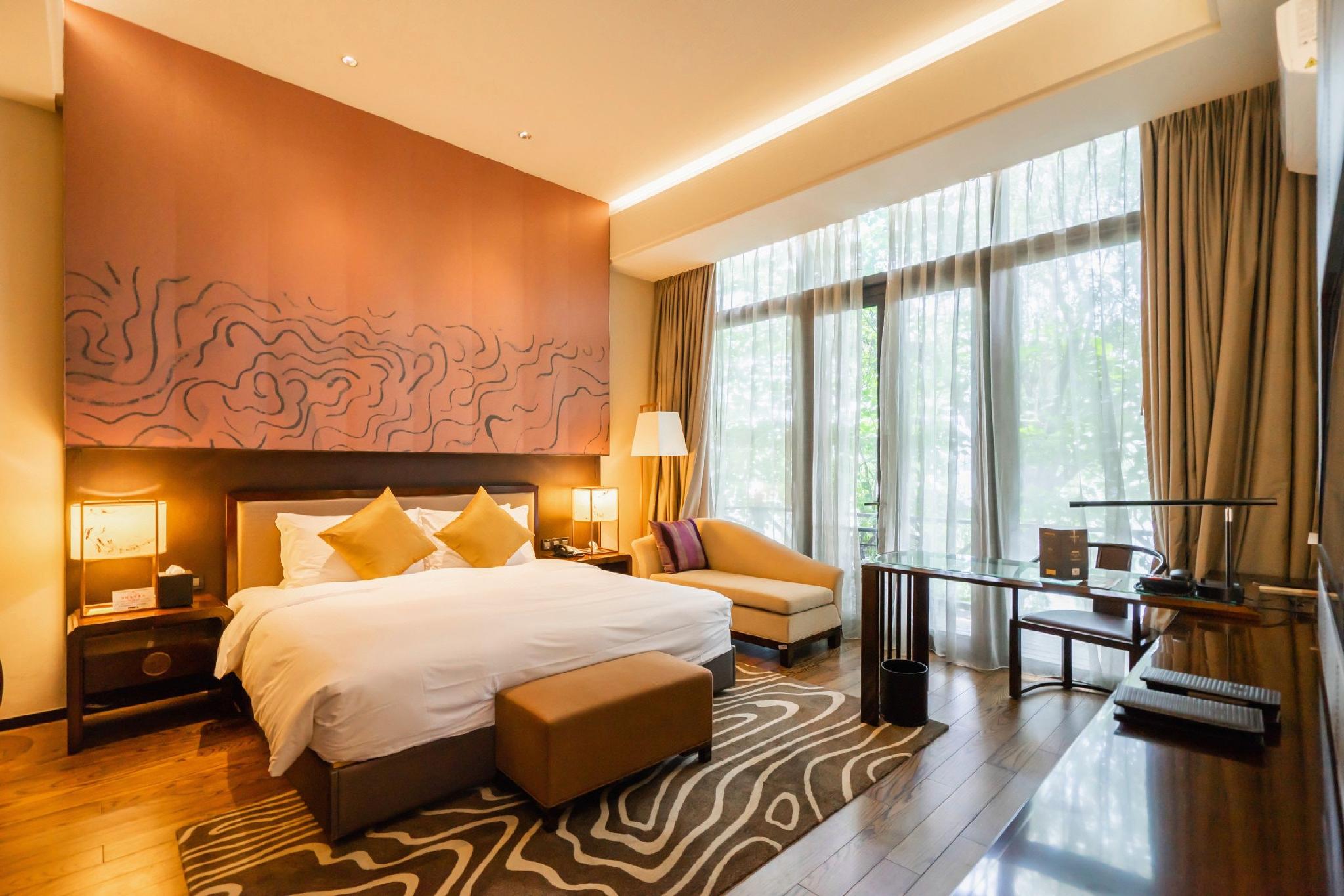 2 Bedrooms, Villa