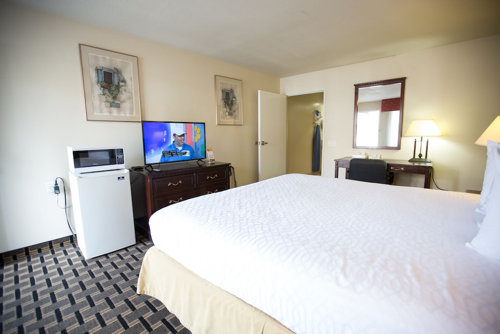 STANDARD, KING BED, ACCESSIBLE