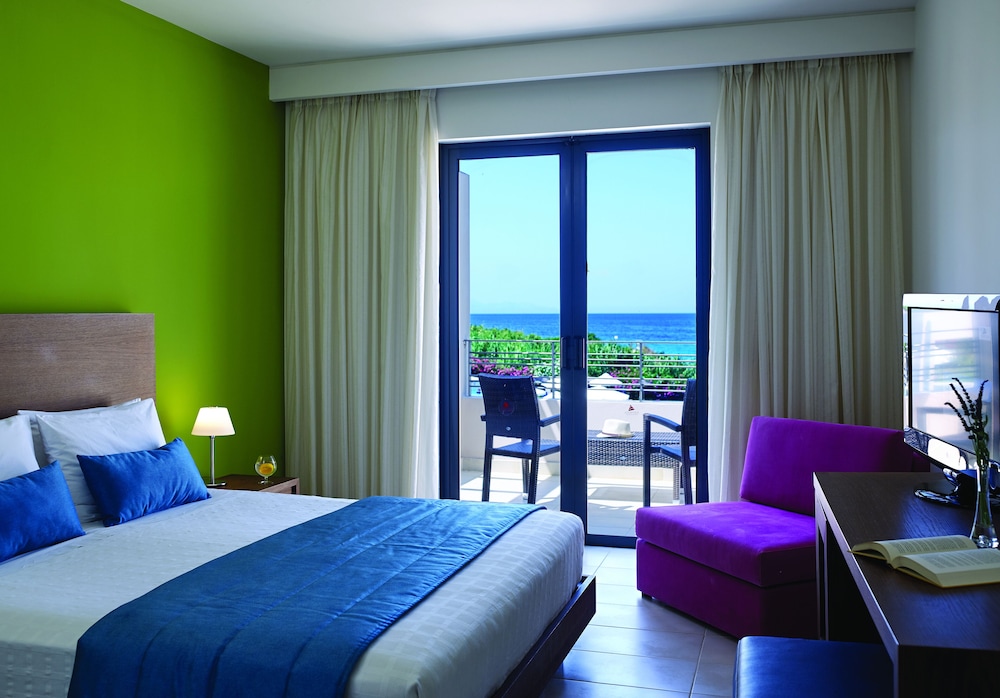 Atlantica Eleon Grand Resort 30/71