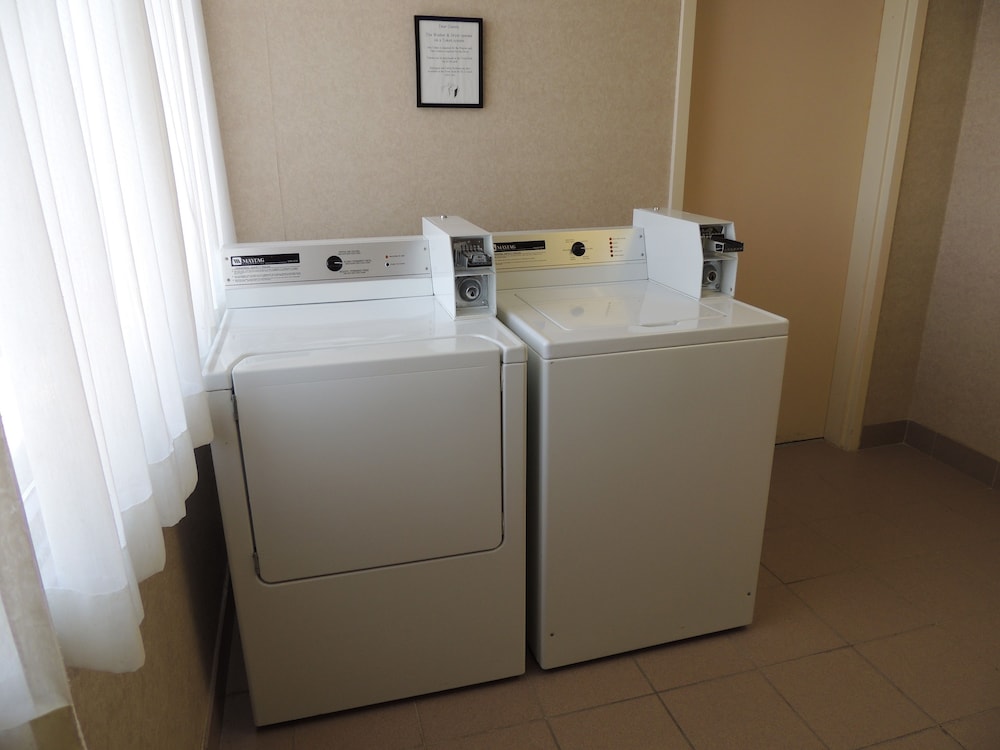 Holiday Inn Express & Suites Mississauga-Toronto Southwest, an IHG Hotel 32/71