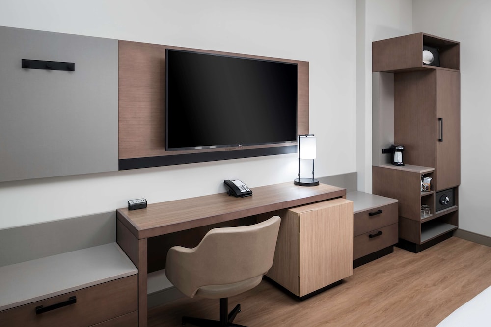 Hyatt Place Tempe/Phoenix/University 40/48