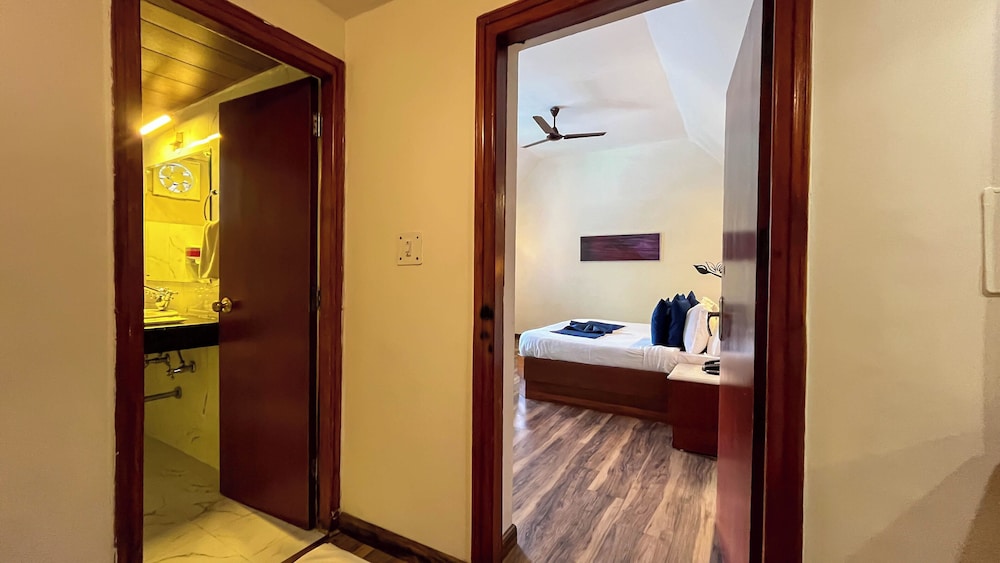 Golden Tulip Manali 92/92