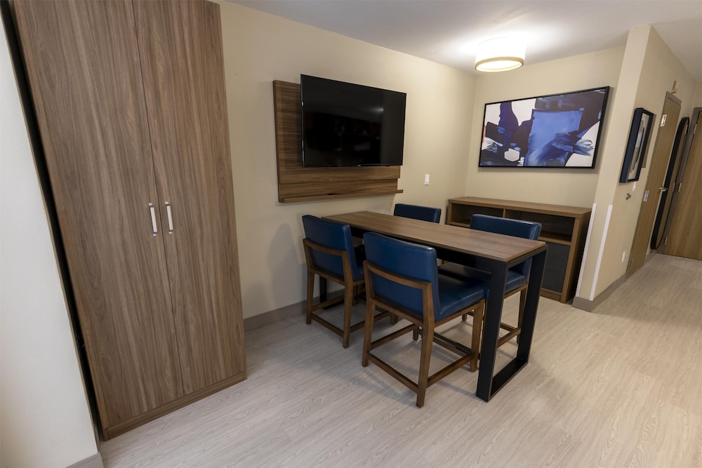 Sonesta ES Suites Lafayette Airport 42/56