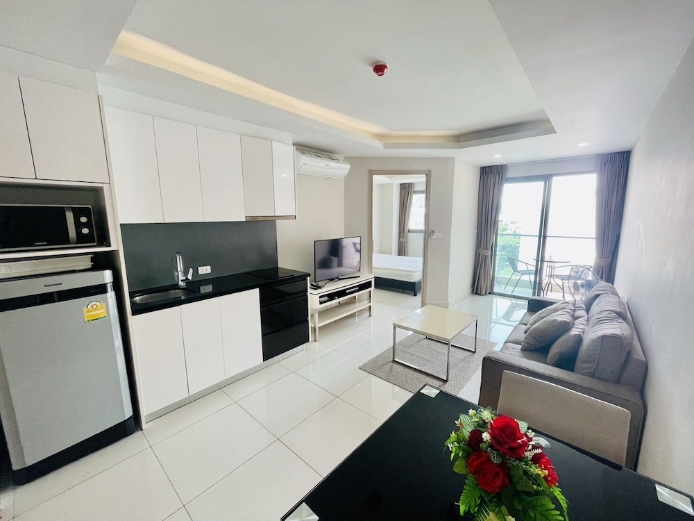 Water Park By Pattaya Sunny Rentals 30/50