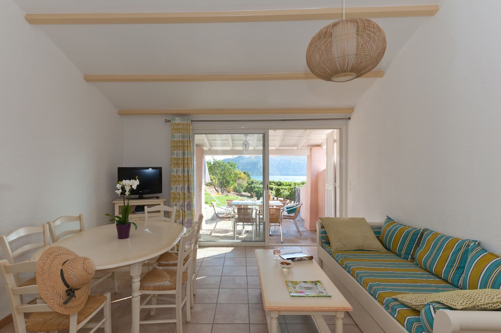 Residence Marina Di Santa Giulia 66/83
