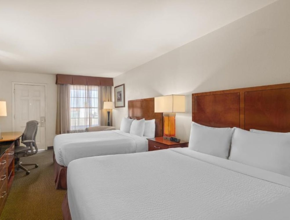 Room, 2 Queen Beds, Historic Coronado Motor Hotel by OYO 2/10