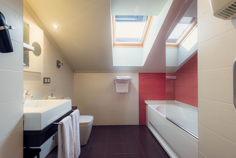 Apartamentos Villa Pasiega 34/36
