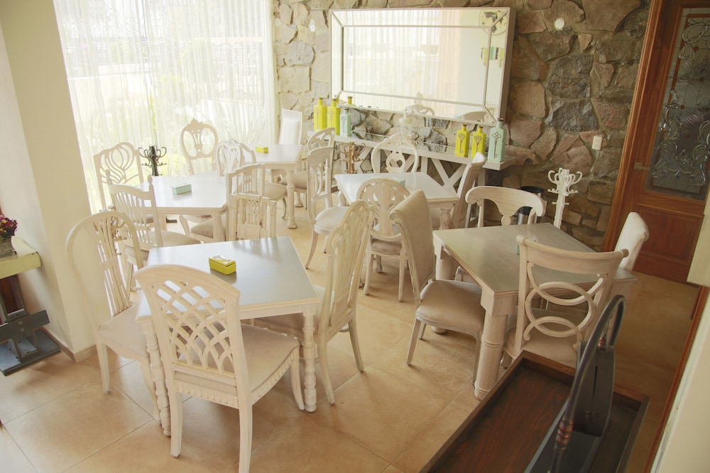 San Pietro Hotel Boutique 49/52