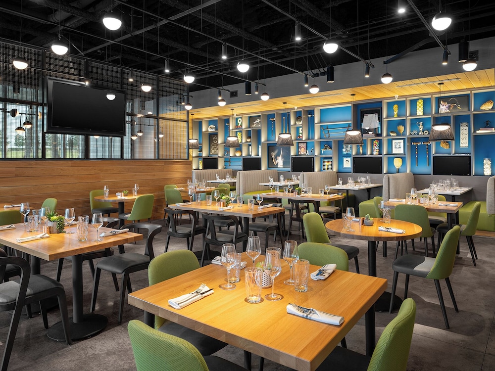 Aloft Orlando Lake Nona 23/49