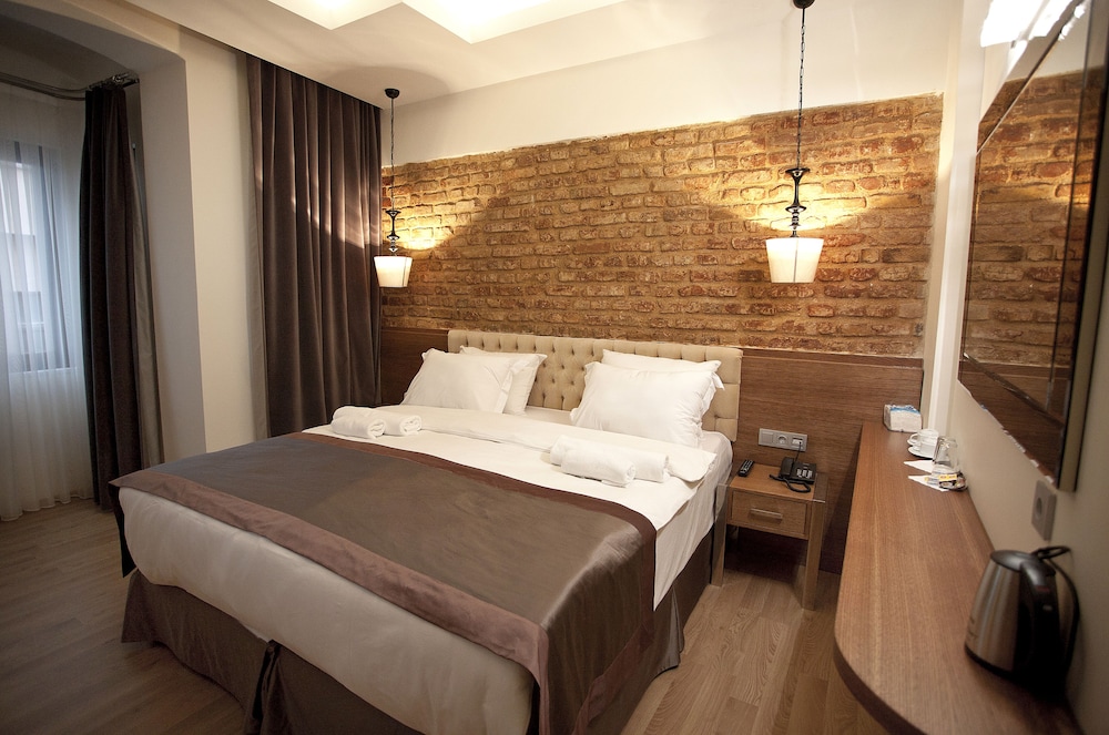 Pera Line Hotel 6/34