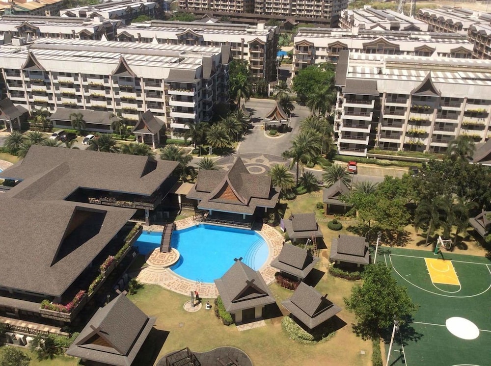 Your Home Away From Home Royal Palm 1/57