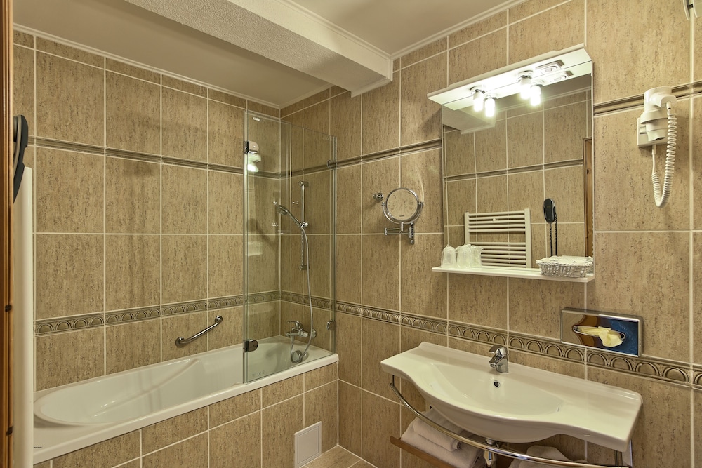 Mercure Sighisoara Binderbubi Hotel And Spa 16/83