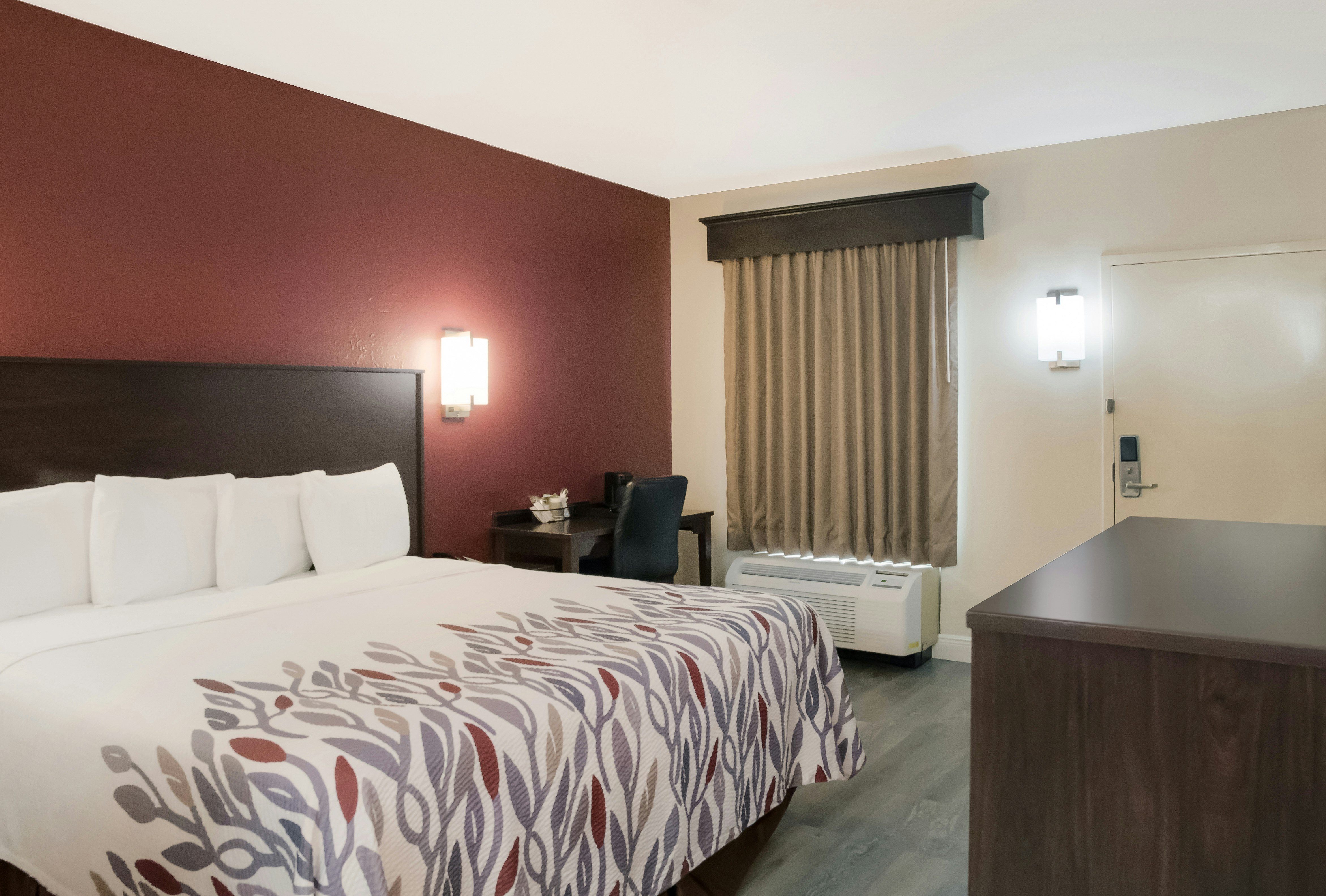 Red Roof Inn Tupelo 11/44