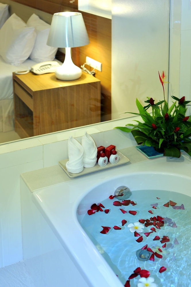 Chalong Princess Pool Villa Resort 26/37