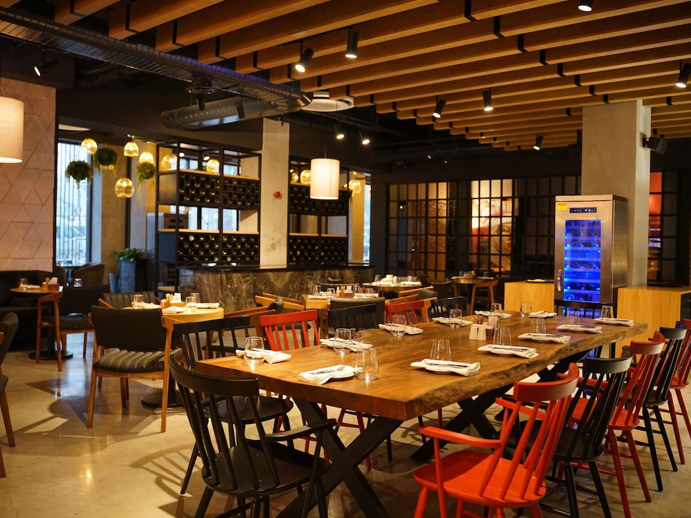 NOVOTEL Bishkek City Center 35/50
