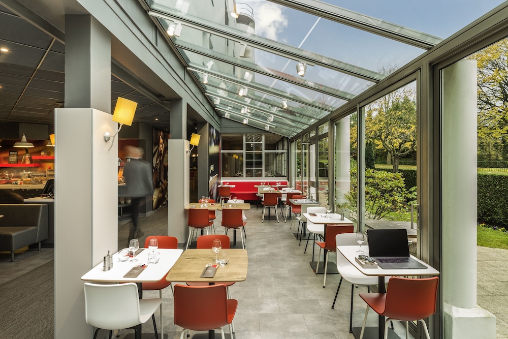 restaurant-cafeteria